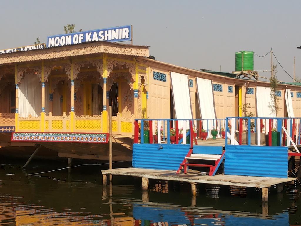 Hotel Houseboat Moon Of Kashmir Srīnagar Exterior foto