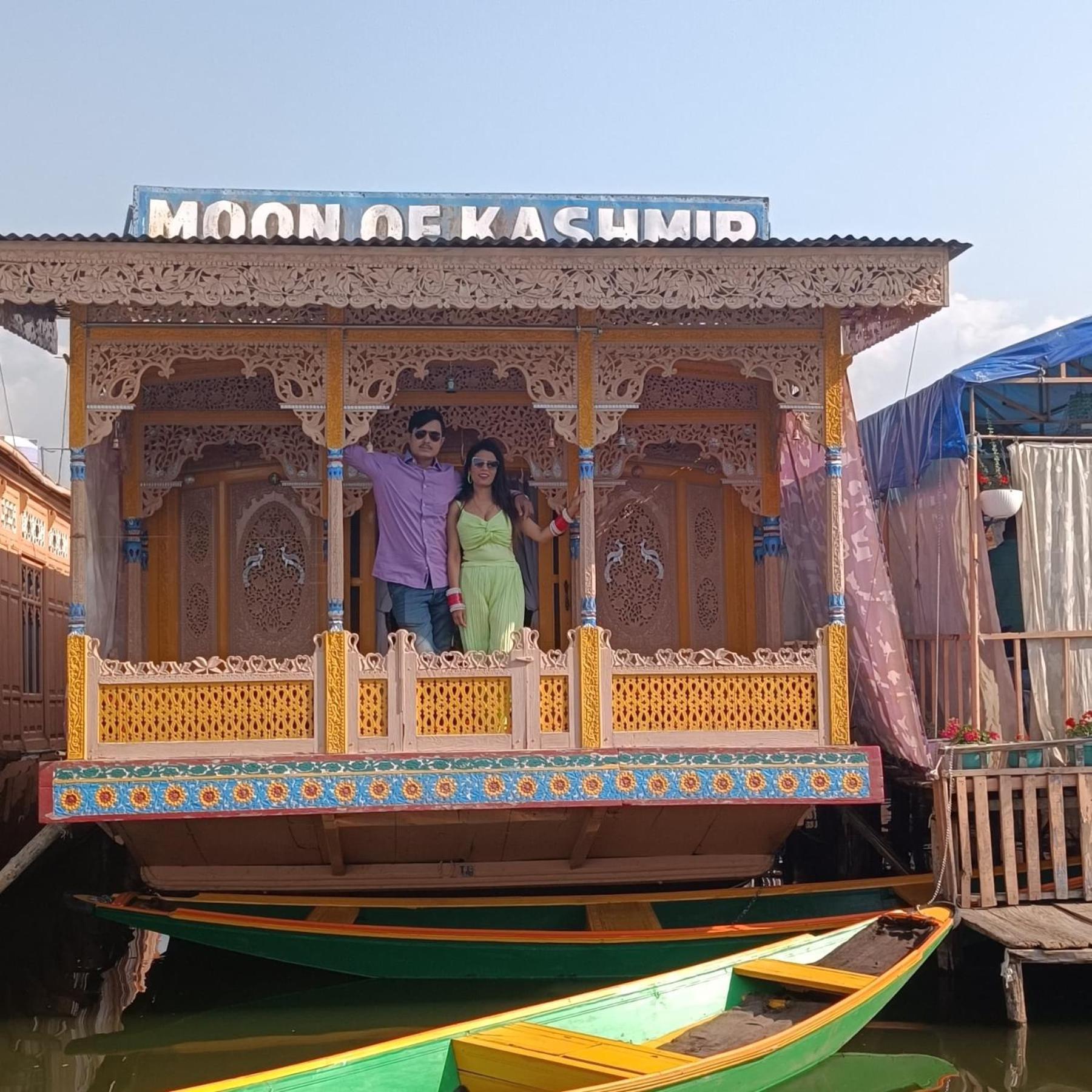 Hotel Houseboat Moon Of Kashmir Srīnagar Exterior foto